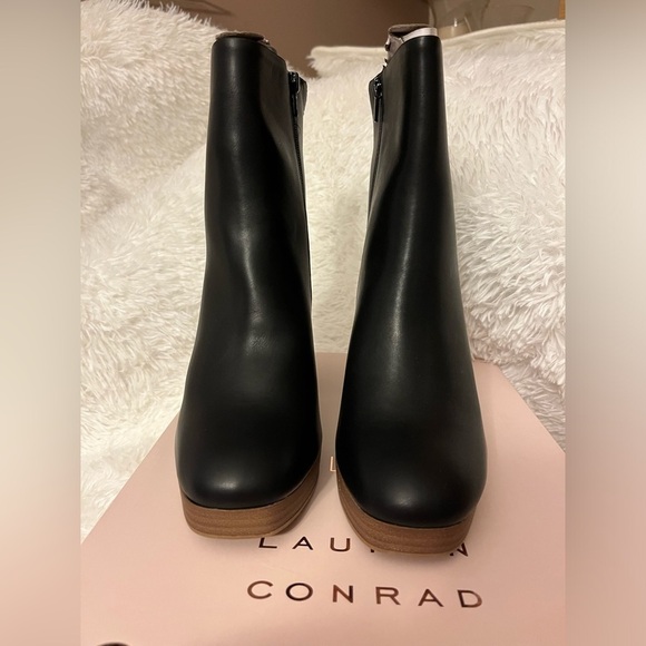 NWT Lauren Conrad Halima Stacked Heel Boots - Picture 4 of 9